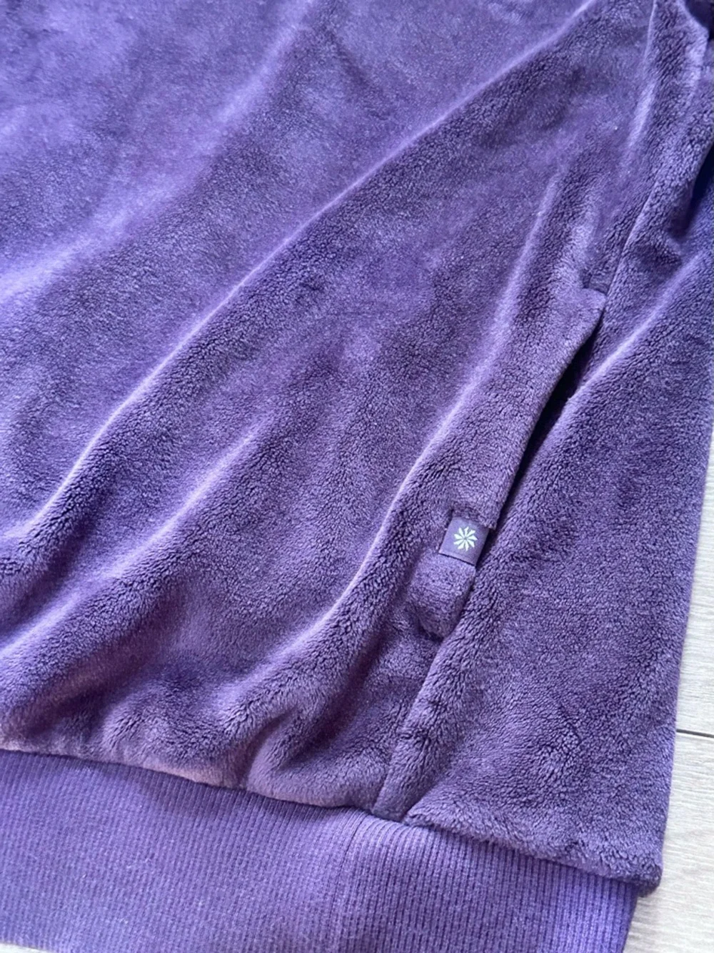 Athleta Girl Double Cozy Karma Velour Pullover Crewneck Plum Purple
